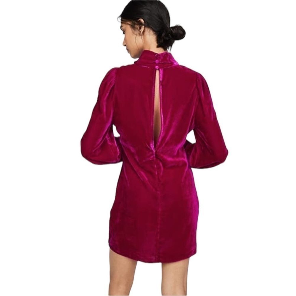 Divine Heritage‎ Revolve Fushia Velvet Mock Neck Mini Dress Size M NWT